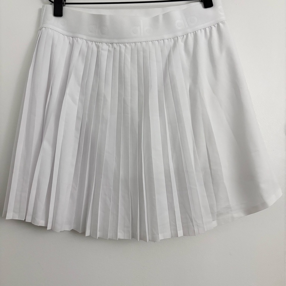 ALO Yoga White Ace Tennis Skirt - Picture 6 of 9